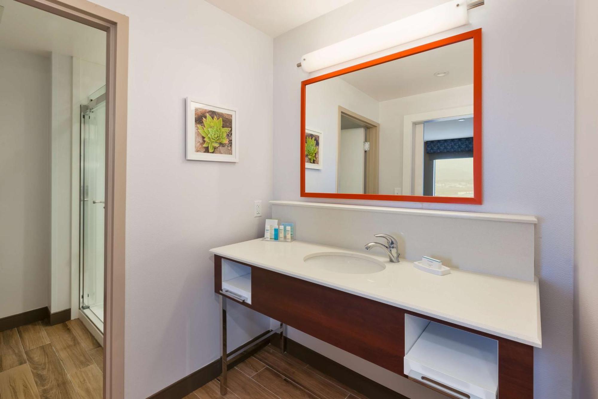 Hampton Inn & Suites Wells, Nv Buitenkant foto